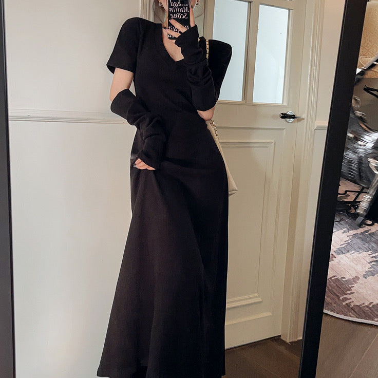 【SALE】全2色　Vネックウエストスリムマキシワンピース　（3384）